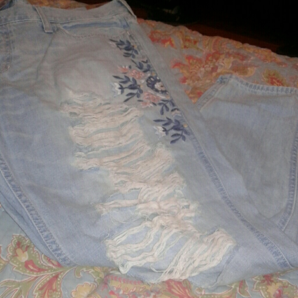 NWT Hollister vintage bf jeans size 15R 32x25